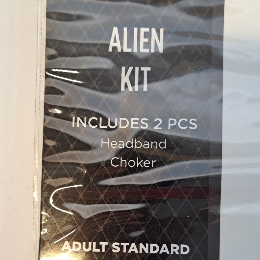 Alien Kit Pink Headband and Choker Set - Picture 2 of 9